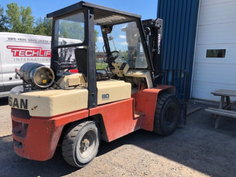 Chariot propane 8000 LB.
